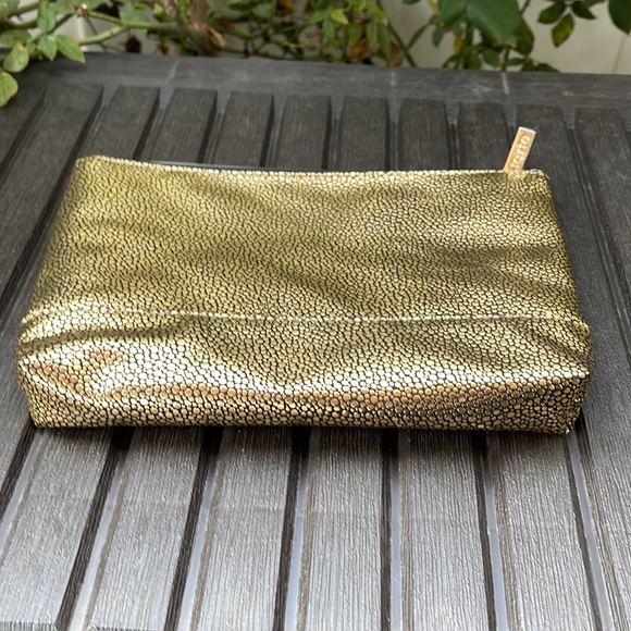 Tarte - Gold-Getter Makeup Bag - Picture 6 of 11